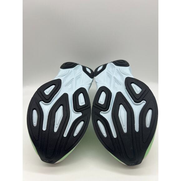 New Balance Fresh Foam X More v6 WMORLD6 Size M7.5/ W9 New - Picture 4 of 16